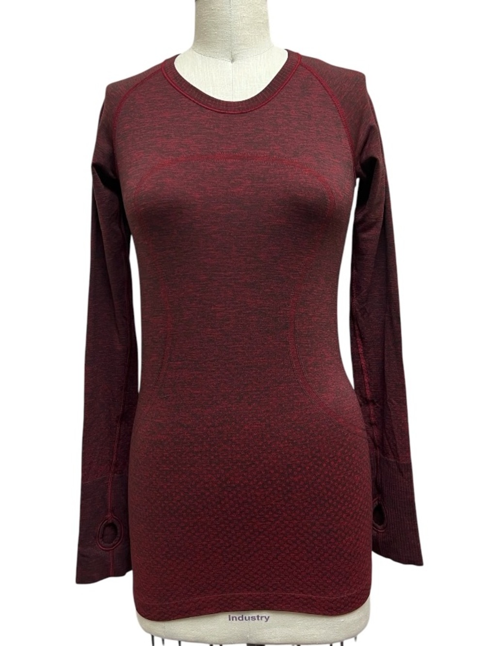 Lululemon Swiftly Tech Long Sleeve Crew Size 6